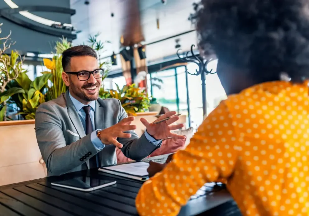 One-on-one meeting with energetic conversation