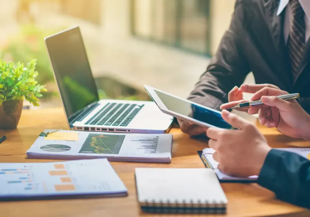 Financial review on multiple digital devices