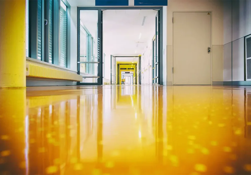 Shiny floor view in a hospital corridor